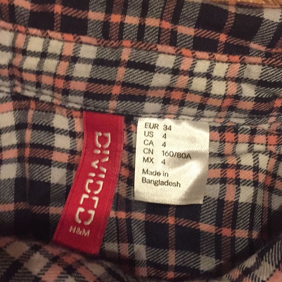 H&M Divided Plaid Snap Button Cold Shoulder 4 - Picture 3 of 3